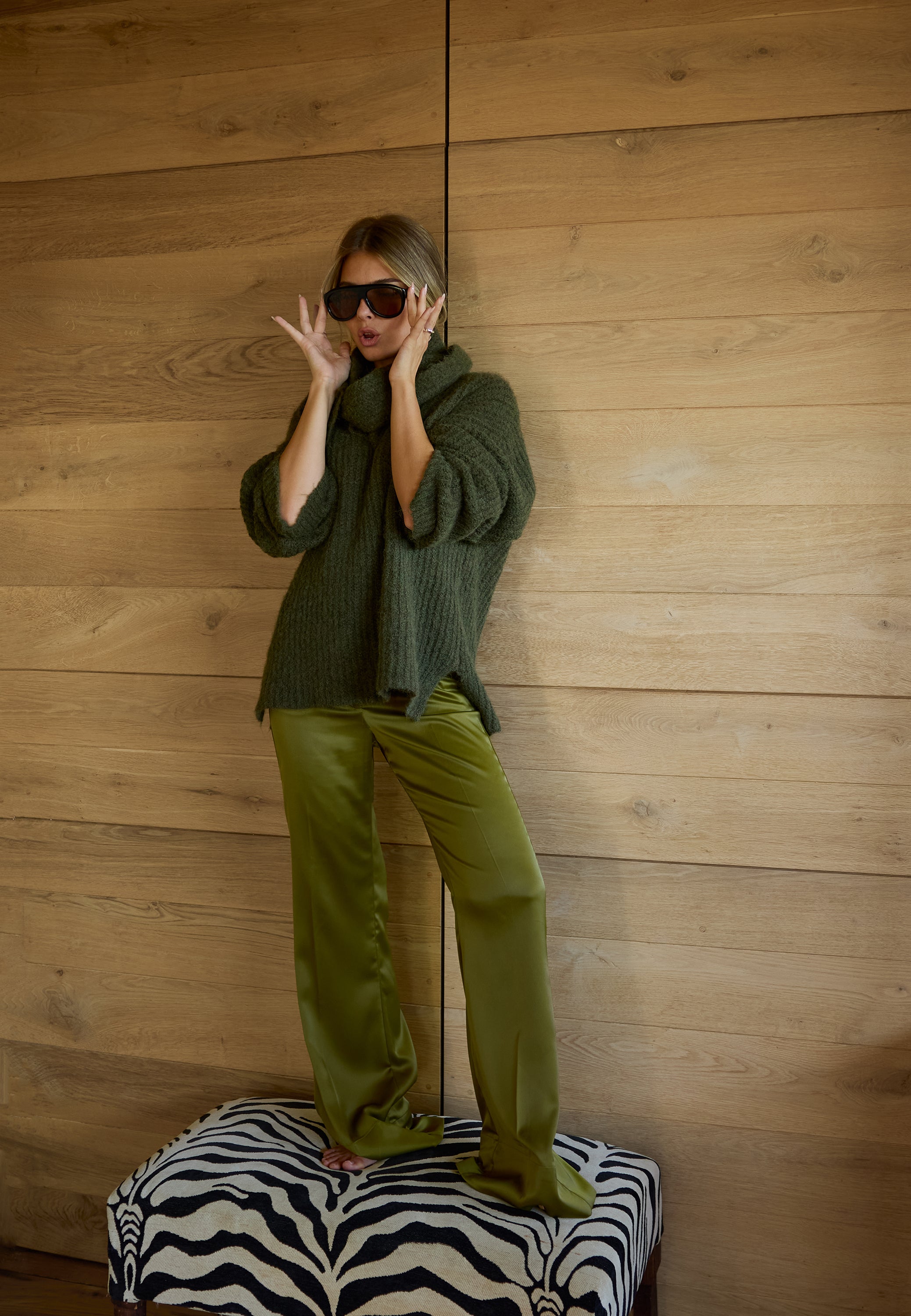 BUBBLEROOM OCCASION Flared Satin Trousers