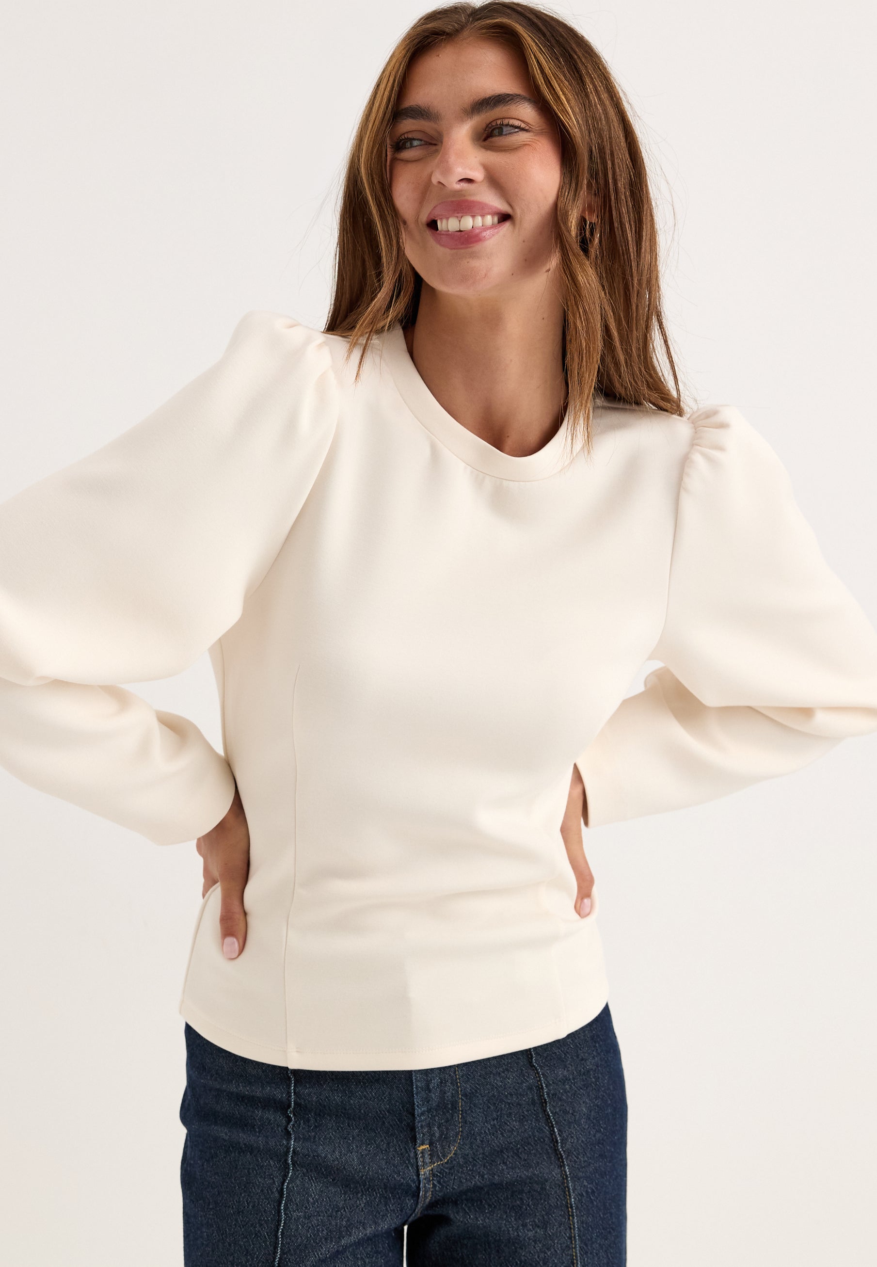 BUBBLEROOM Shaped Puff Sleeve Top