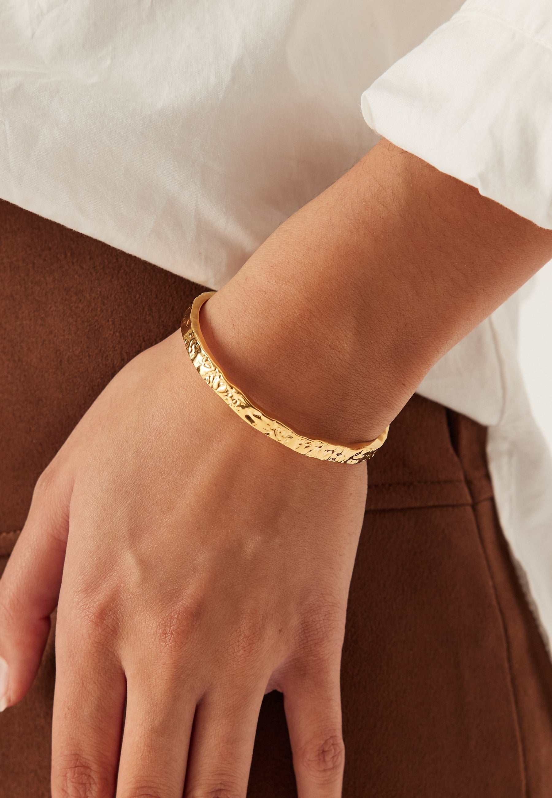 BY JOLIMA Como C Shape Bangle
