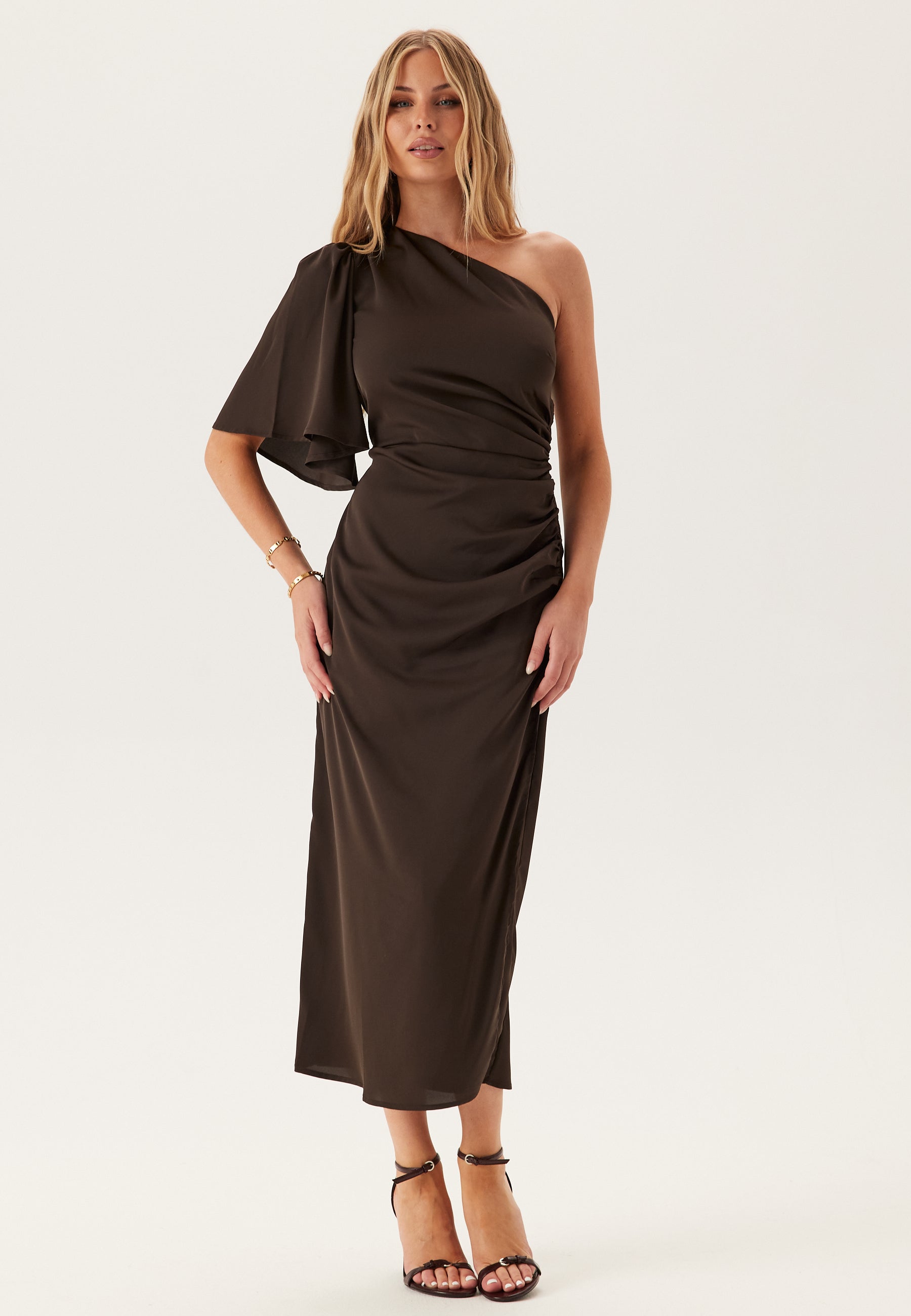 BUBBLEROOM OCCASION Ruched One Shoulder Midi Dress