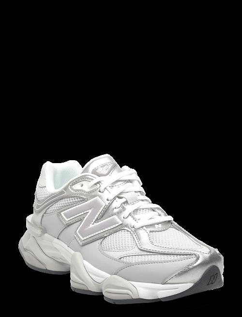 New Balance | New Balance 9060 | 44.5