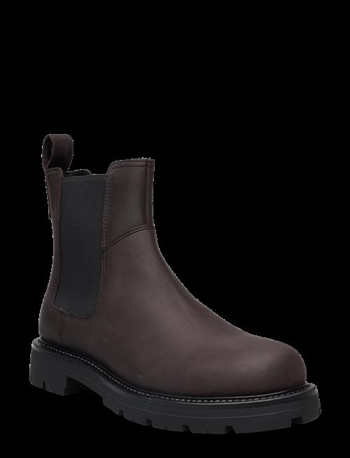 VAGABOND | Cameron | 44