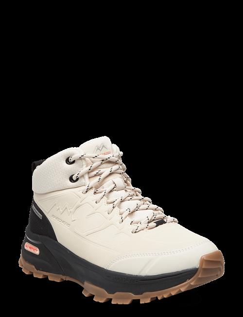 Skechers | Max Protect Legacy Weekend Getaway | 40