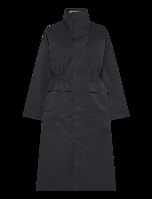 Rethinkit Studios | Coat Cloud | L