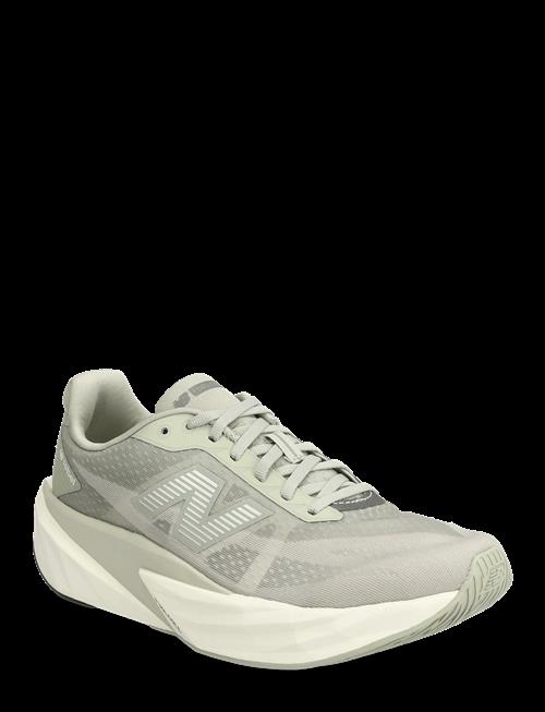 New Balance | New Balance Fuelcell Rebel V5 | 40