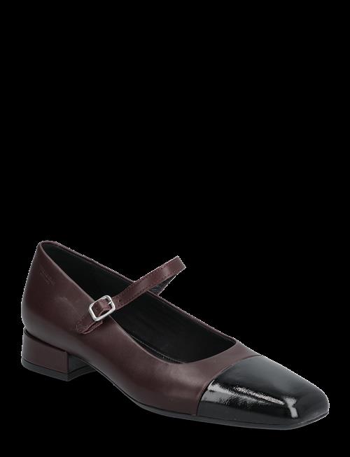 VAGABOND | Debbi | 41