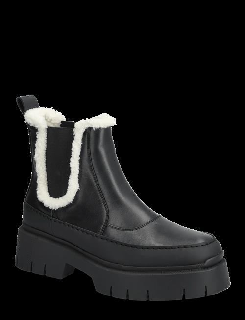 HUGO | Kris_Chbootie_Frlt | 36