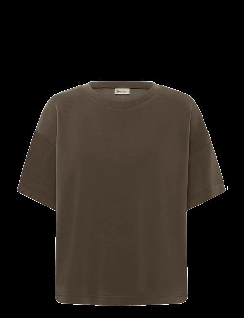 My Essential Wardrobe | Hellemw Emb Boxy Tee | XL/XXL