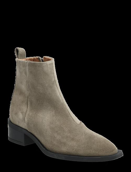 Pavement | Elva Suede | 38