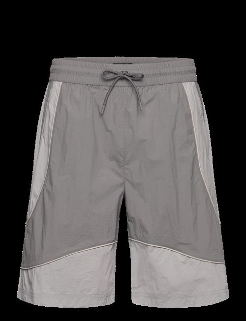 HAN Kjøbenhavn | Panelled Track Shorts | 50