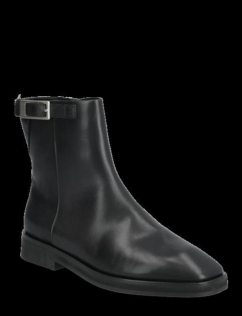 Calvin Klein | Formal Ankle Boot W/ Buckle | 41