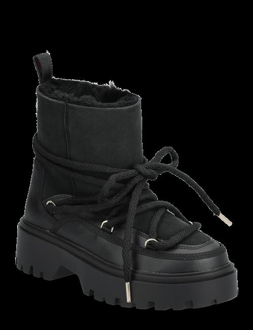 Tommy Hilfiger | Real Shearling Laceup Snowboot | 42