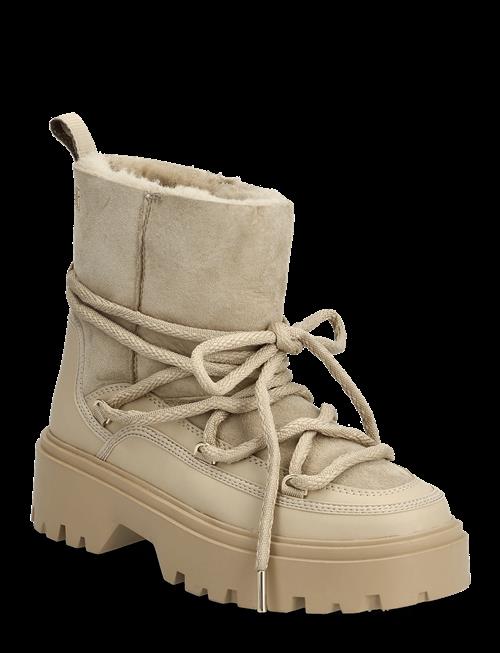 Tommy Hilfiger | Real Shearling Laceup Snowboot | 40