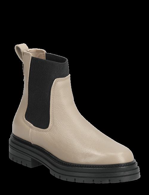 Tommy Hilfiger | Th Plaque Pebble Chelsea Warm | 41