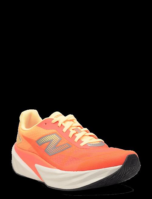 New Balance | New Balance Fuelcell Rebel V5 | 40.5
