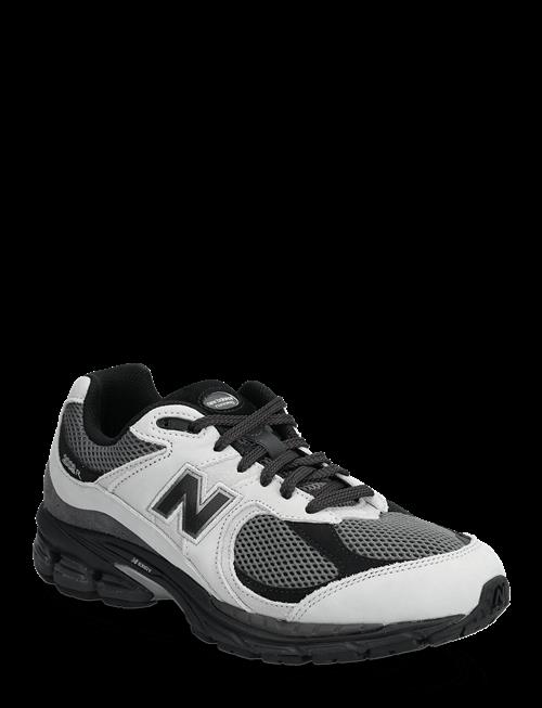 New Balance | New Balance 2002R | 42.5