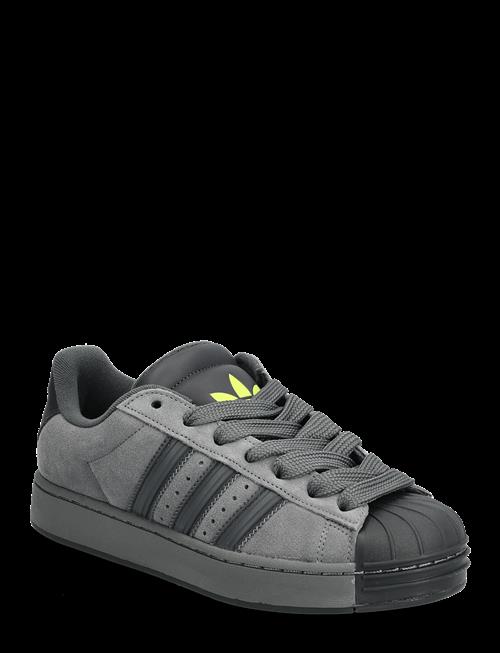 adidas Originals | Superstar St | 46