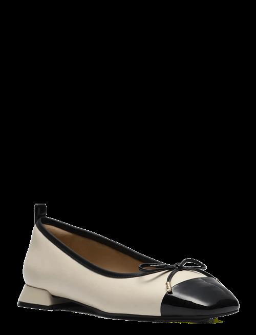 Clarks | Ubree15 Poppy D | 41.5