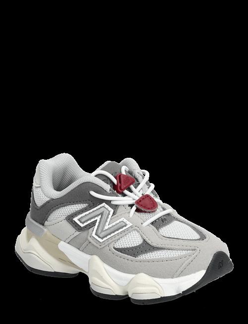 New Balance | New Balance 9060 Kids Toggle Closure | 21
