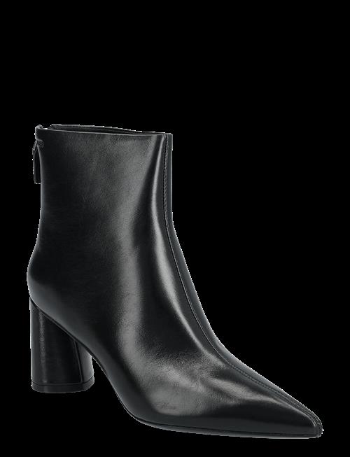 BOSS | Gracey_Chbootie70_Na | 37