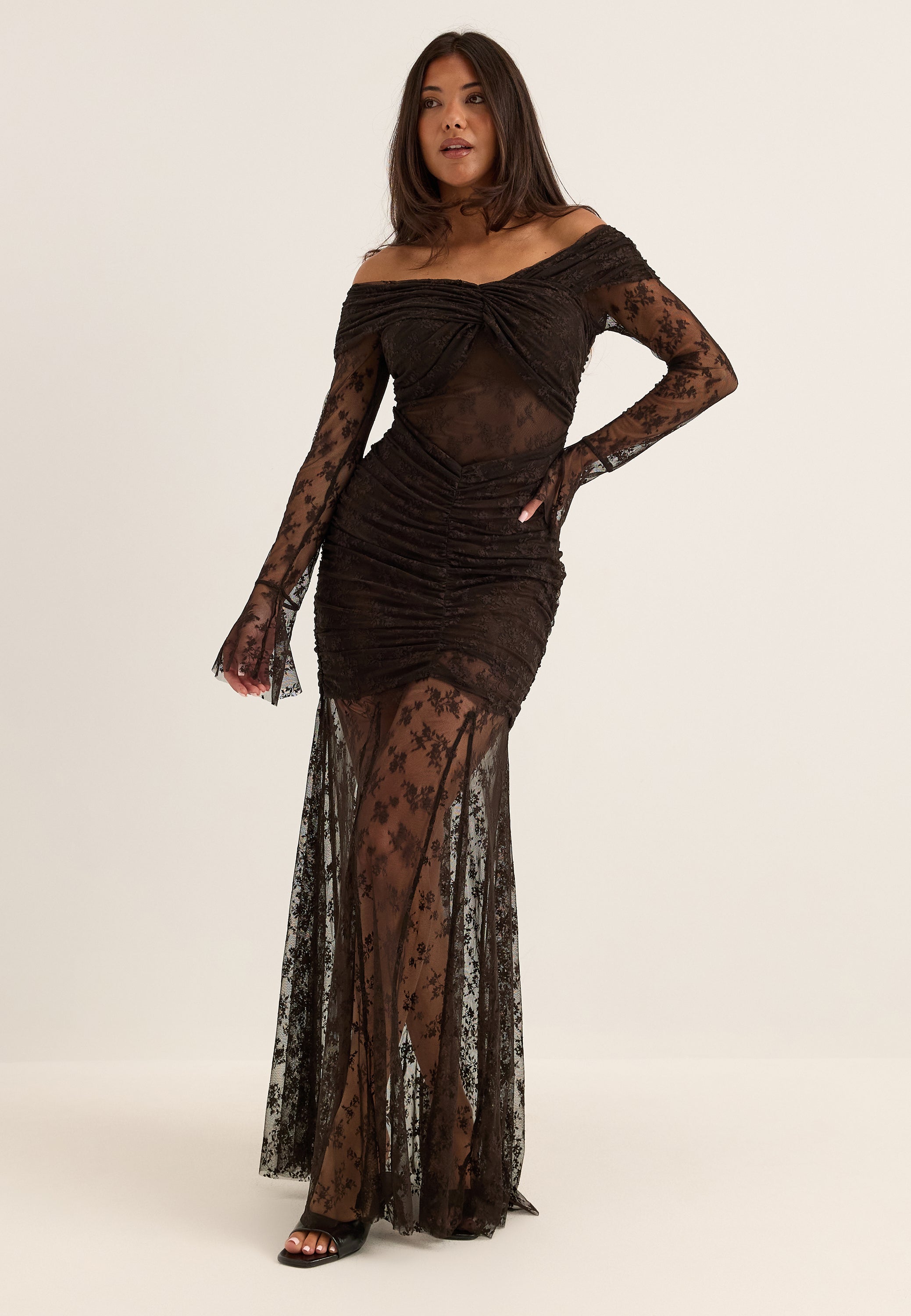 BUBBLEROOM OCCASION Off Shoulder Lace Gown