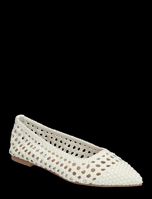 Steve Madden | Saxton Ballerina | 38