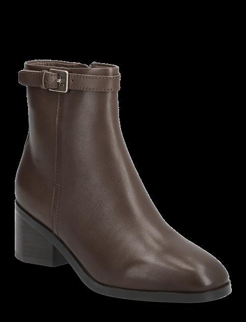 Tommy Hilfiger | Th Buckle Riding Mid Heel Bootie | 42