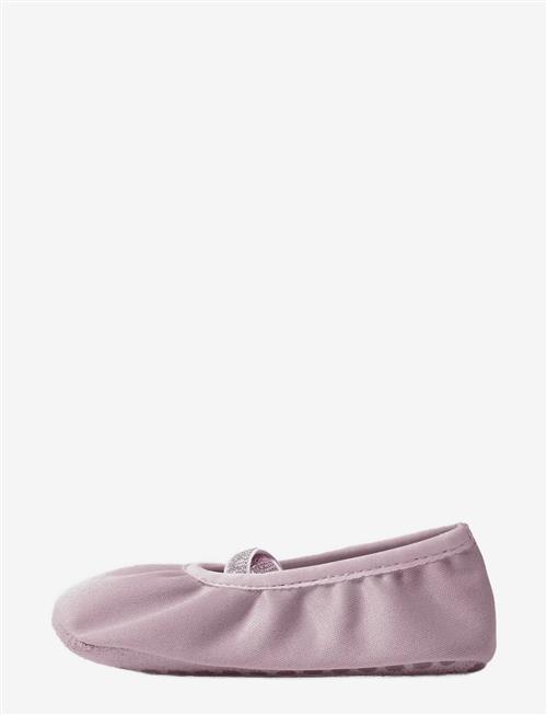 name it | Nmfbalance Gym Shoe Noos | 29