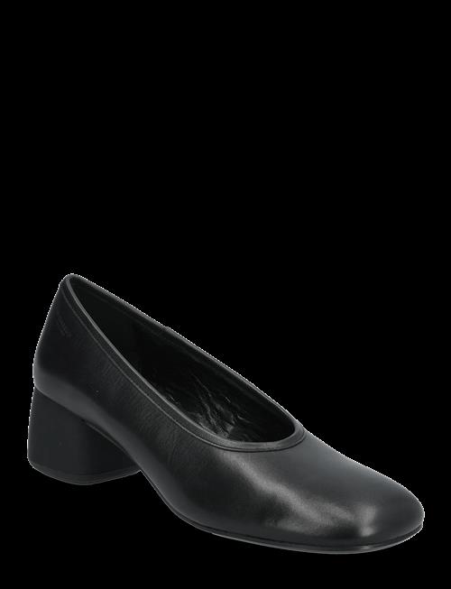 VAGABOND | Livia | 40