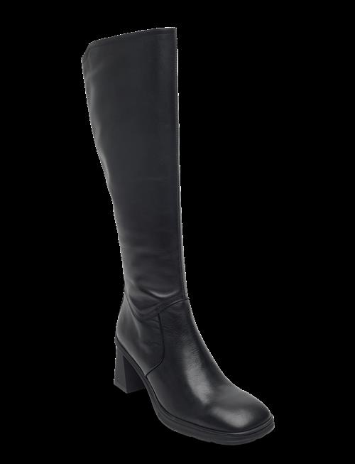 VAGABOND | Janine | 40
