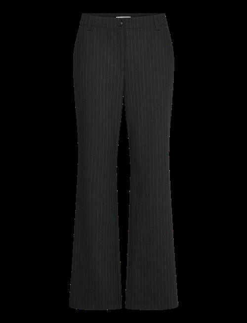 Claire Woman | Cwthira | 36