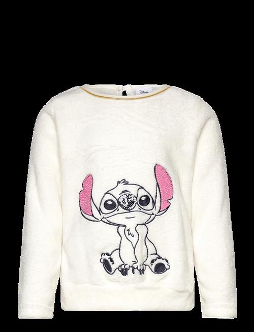 Disney | Sweats | 104