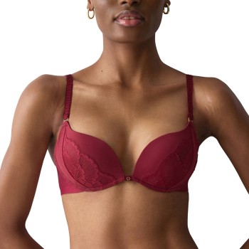 Triumph BH Love In Lace Wired Push-Up Bra Rød D 75 Dame