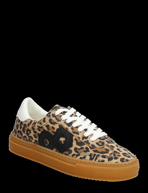 Pavement | Kohia Suede | 37