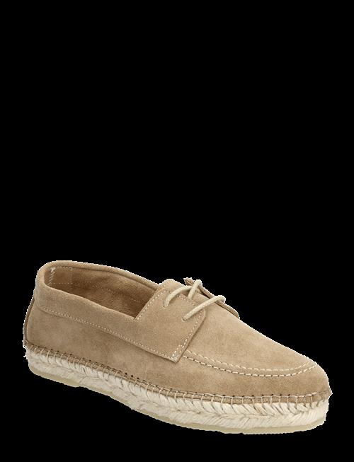 Pavement | Tya | 38
