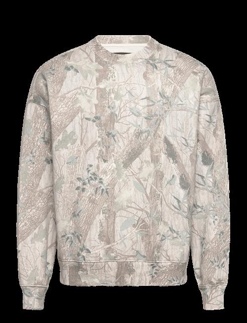 Abercrombie & Fitch | Aug3 Essential Crew | M