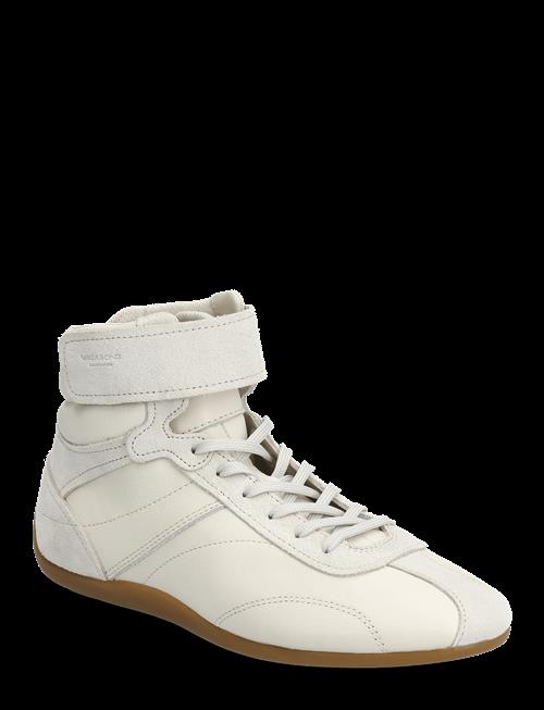 VAGABOND | Hollie | 39