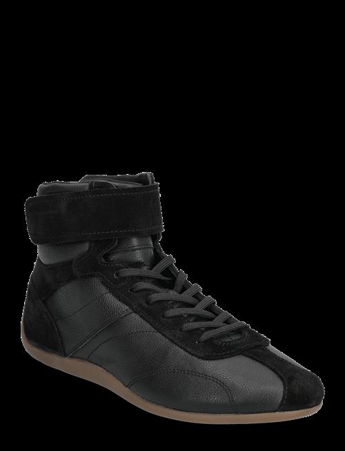 VAGABOND | Hollie | 38
