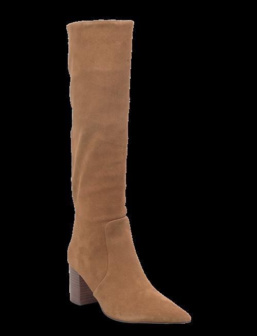 Steve Madden | Skyline | 42