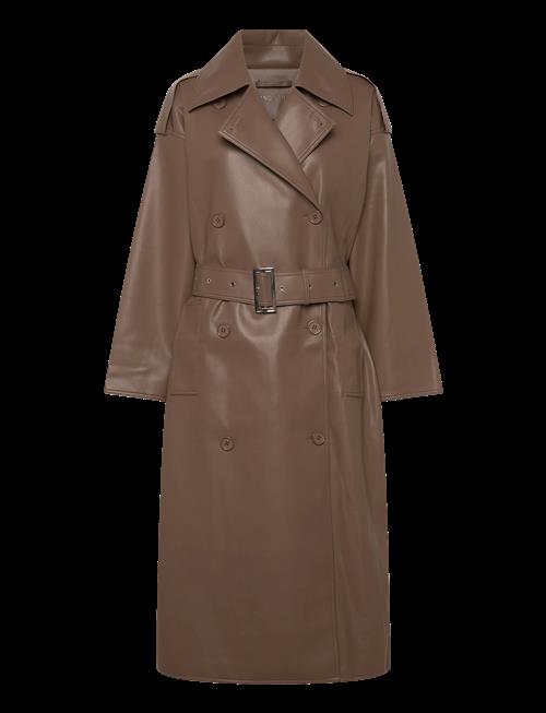 Stand Studio | Hope Trench | 36