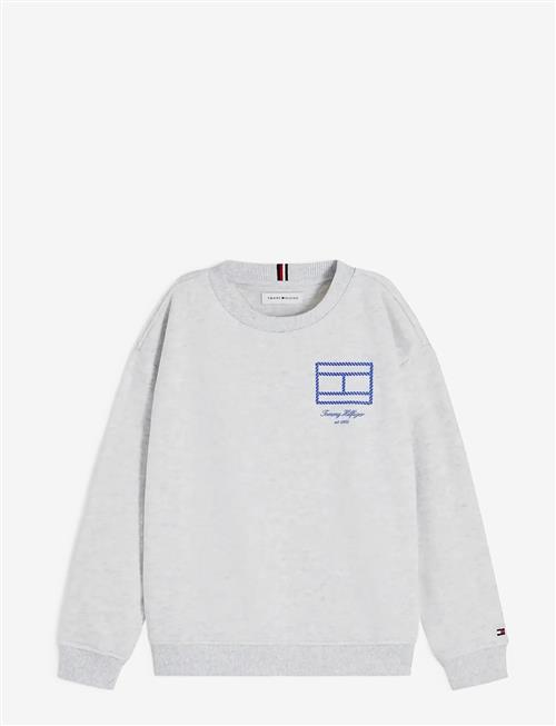 Tommy Hilfiger | Outline Flag Graphic Sweatshirt | 128