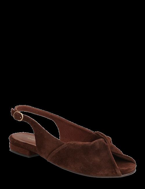 Anonymous Copenhagen | Magda 20 | 41