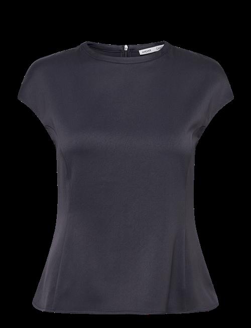 Ahlvar Gallery | Dara Top | M