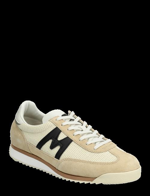 Karhu | Mestari 76-Boulder / Jet Black | 35