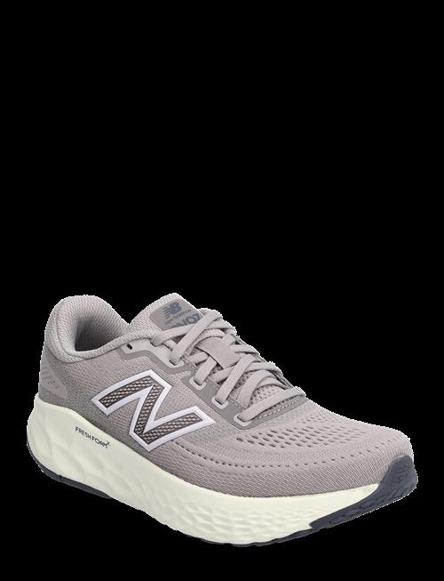 New Balance | New Balance Freshfoam Evoz V4 | 36