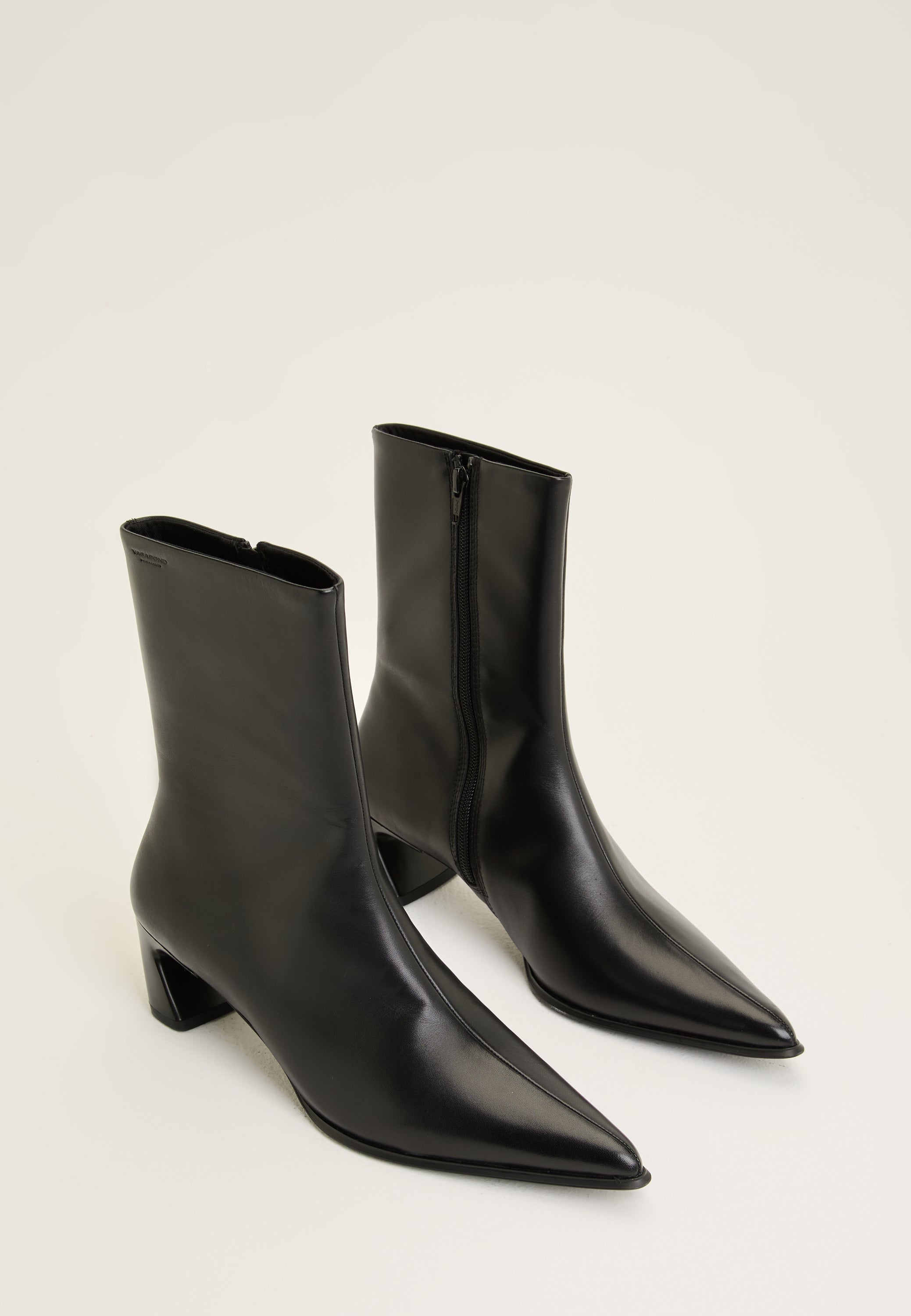 VAGABOND SHOEMAKERS Ilona Leather Boot