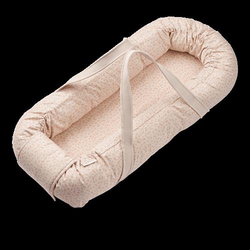 Liewood Gro Babylift Med Tryk Mini Leo Sandy  Mini Leo Sandy One Size  Beige  One Size  Drenge, Piger