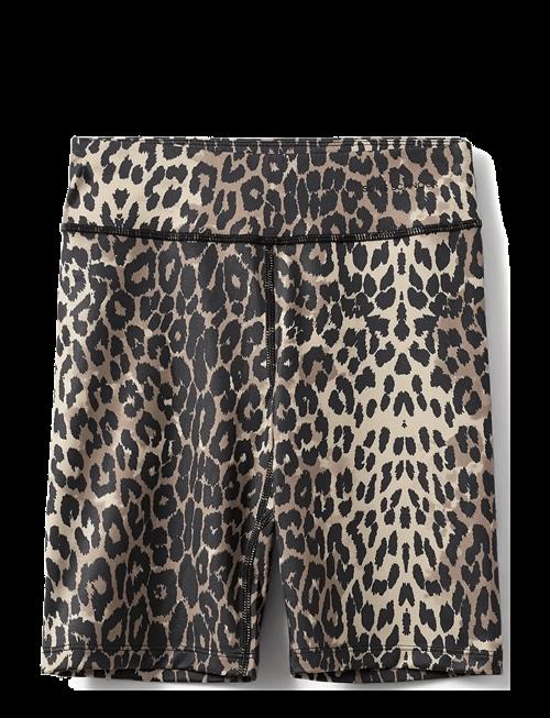 Sofie Schnoor Young | Avalasy Shorts | 140