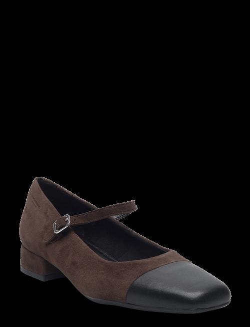 VAGABOND | Debbi | 38