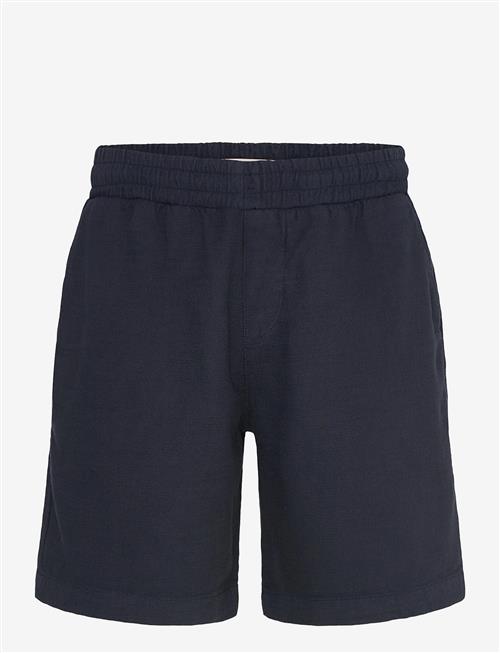 Revolution | Casual Shorts | M